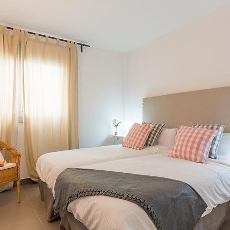 Apartamentos Cornellalux Cornella de Llobregat Exterior photo