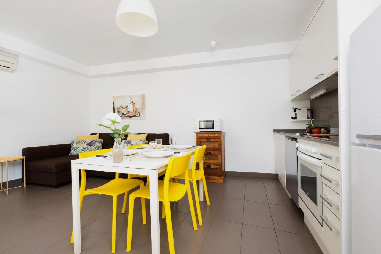 Apartamentos Cornellalux Cornella de Llobregat Exterior photo