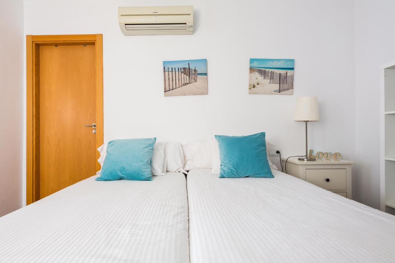 Apartamentos Cornellalux Cornella de Llobregat Exterior photo