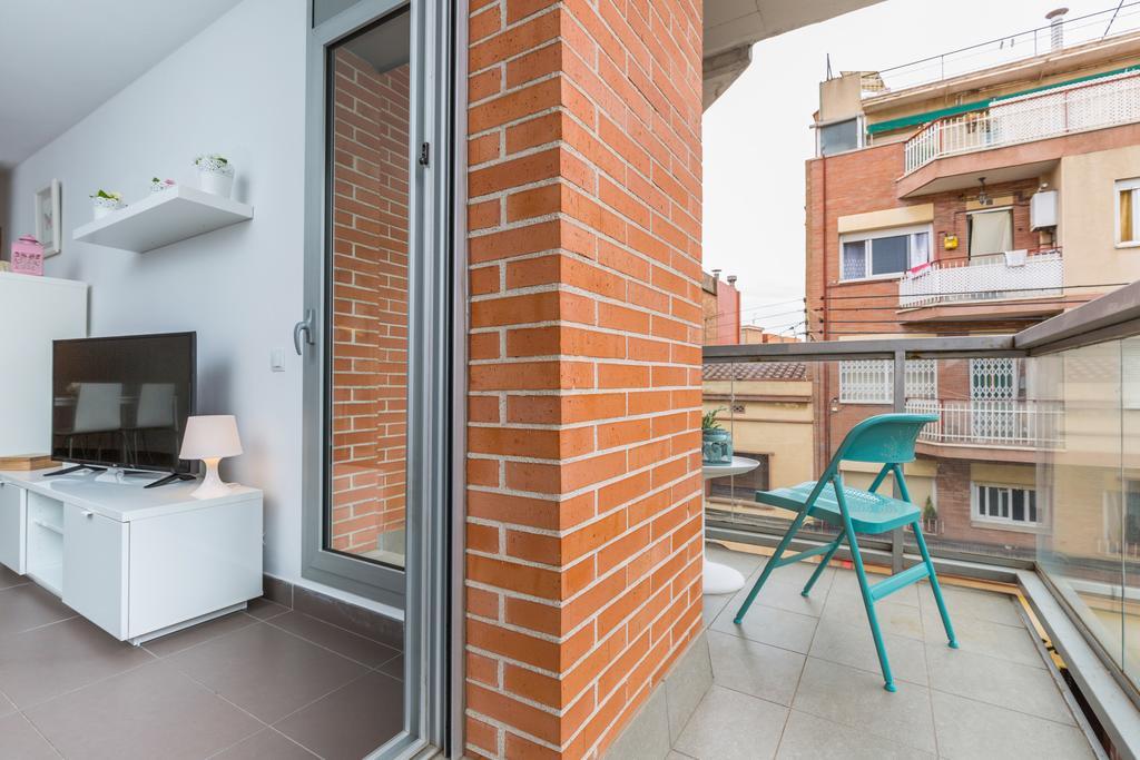 Apartamentos Cornellalux Cornella de Llobregat Exterior photo