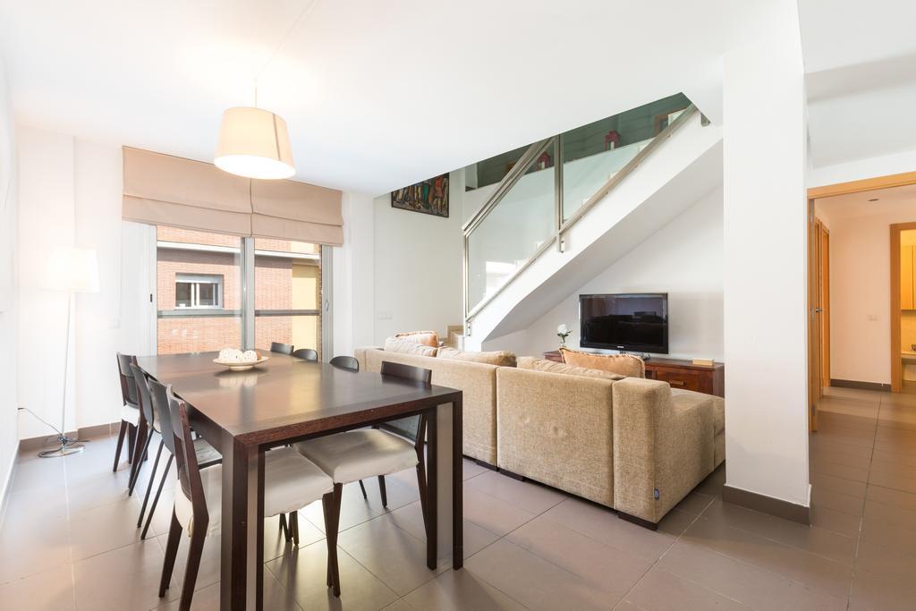Apartamentos Cornellalux Cornella de Llobregat Exterior photo