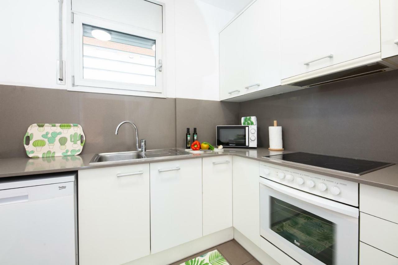 Apartamentos Cornellalux Cornella de Llobregat Exterior photo